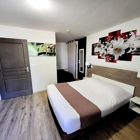 Auberge Des Lacs Bleus Clérac エクステリア 写真